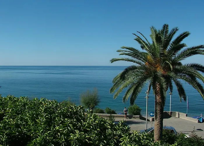 ホテル Riviera Bleu